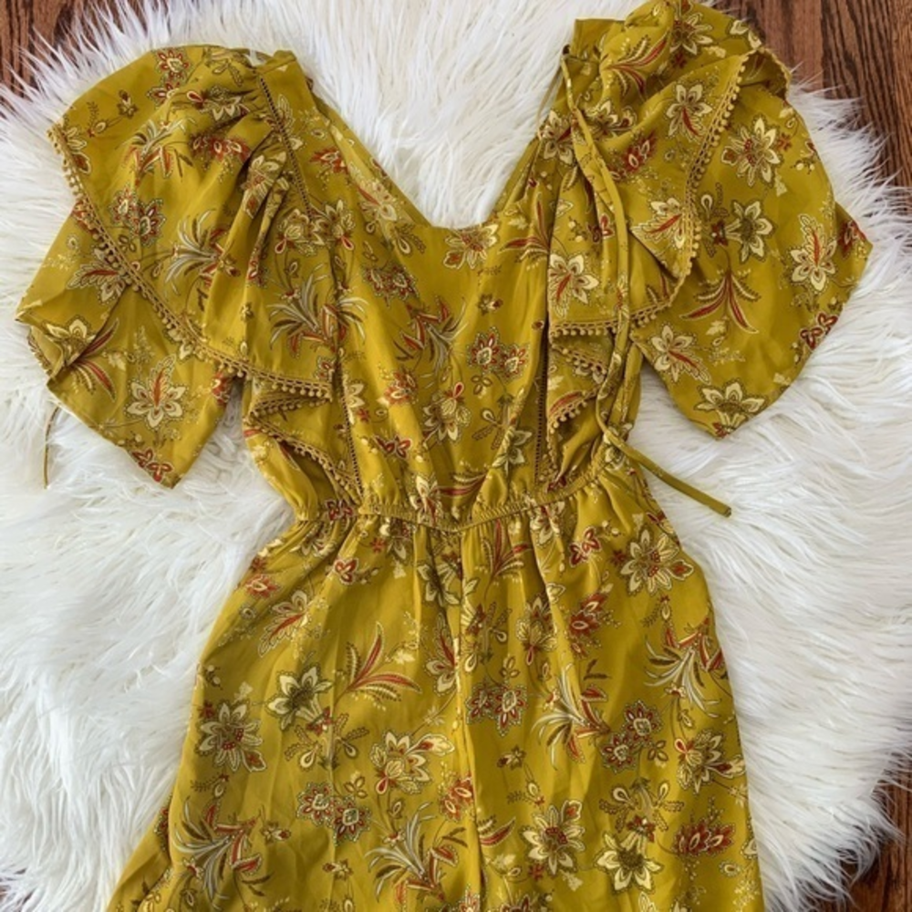 Chelsea & Violet floral boho romper size S NWT
